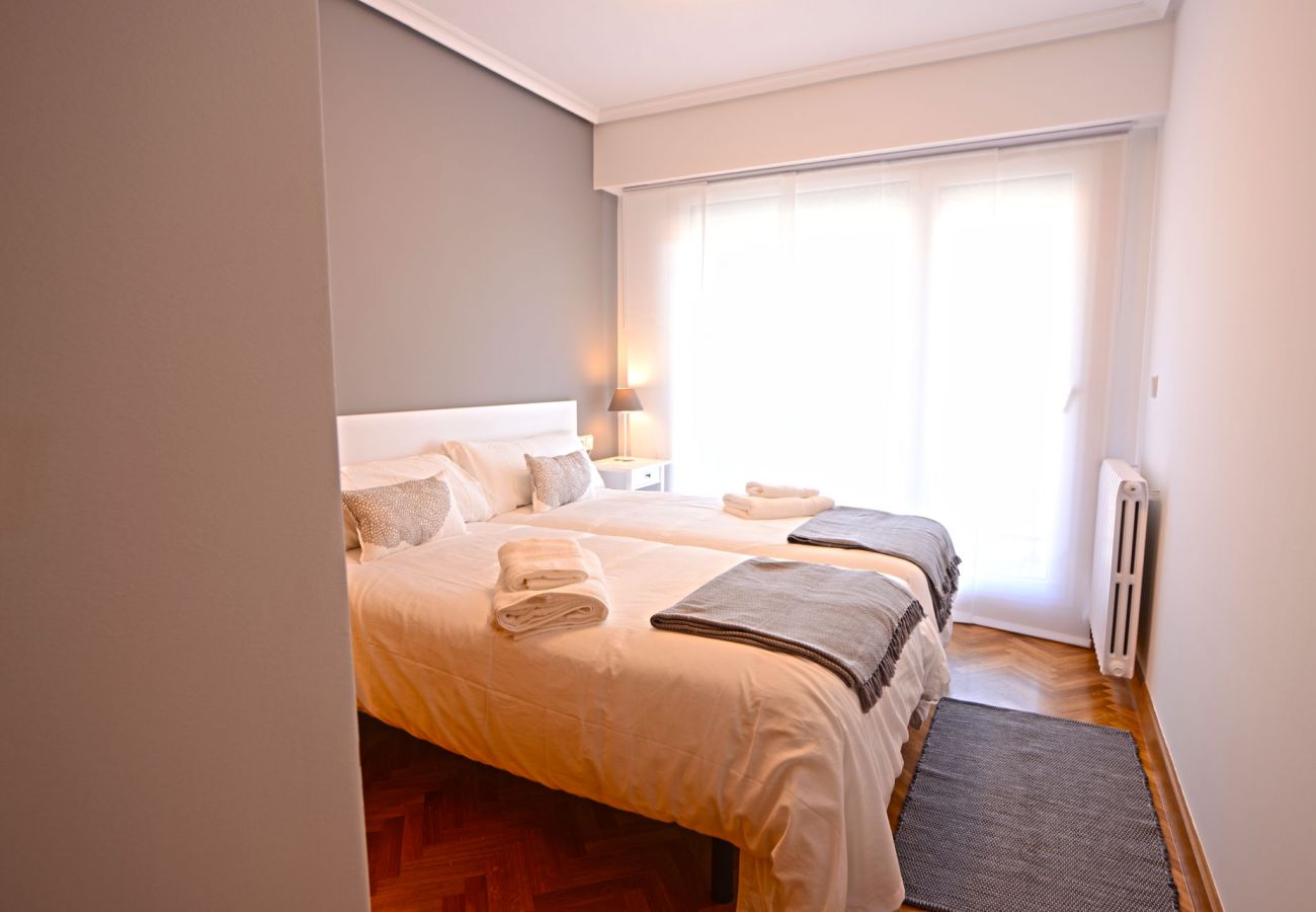 Townhouse in San Sebastián - Go Donosti Villa Berio